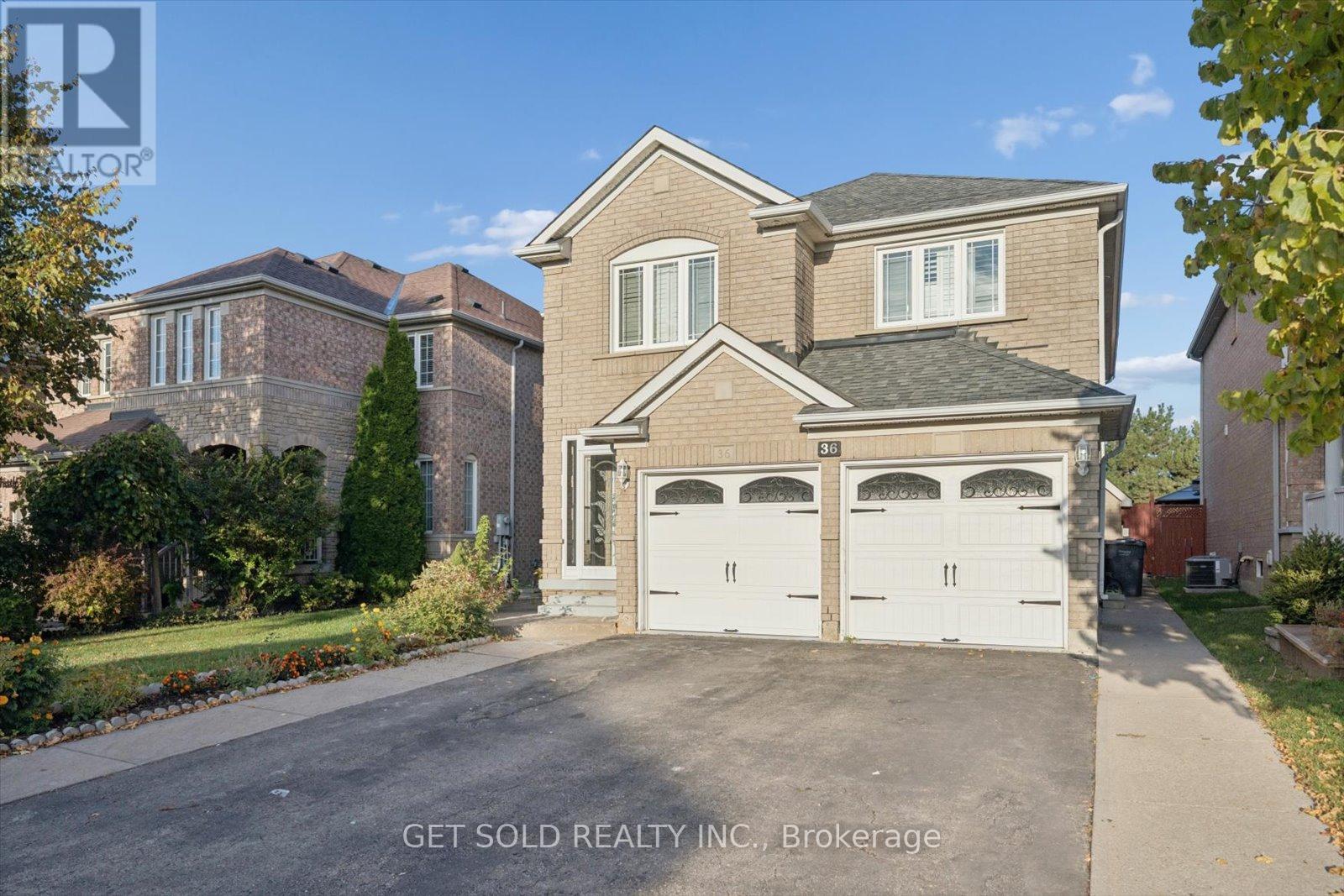 36 Field Thistle Drive, Brampton, Ontario  L6R 3A8 - Photo 2 - W12488016