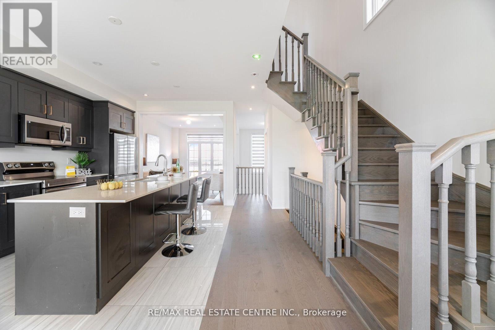 20 Foxsparrow Road, Brampton, Ontario  L6R 4C9 - Photo 29 - W12488850