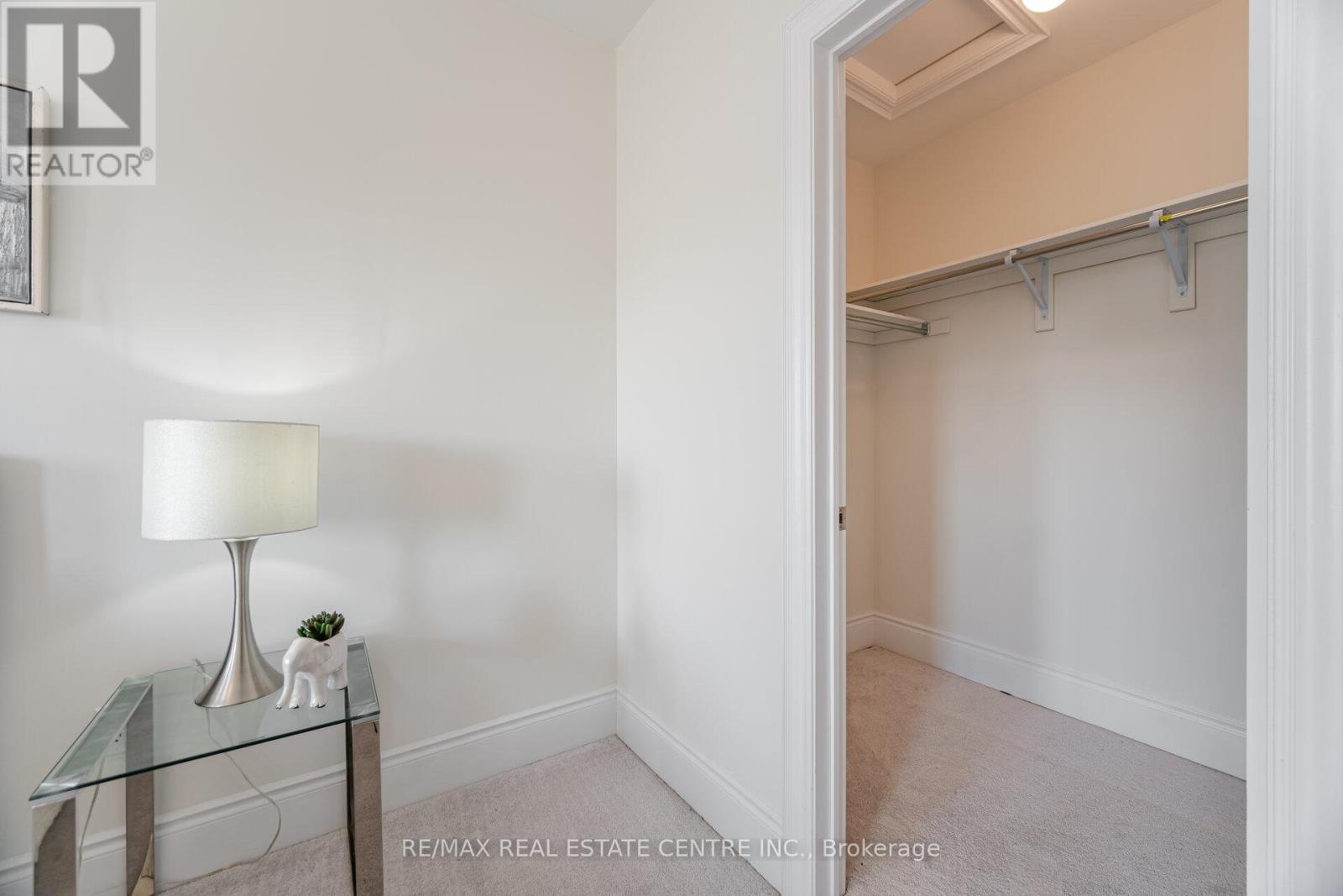 20 Foxsparrow Road, Brampton, Ontario  L6R 4C9 - Photo 38 - W12488850