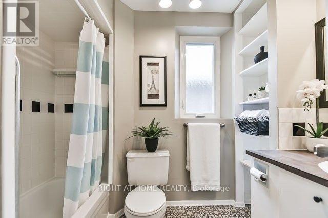 41 Sixth Street, Toronto (New Toronto), Ontario  M8V 3A1 - Photo 12 - W12554010