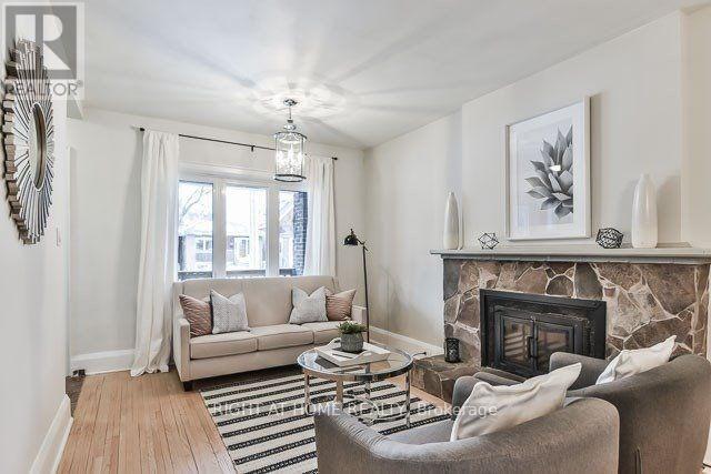 41 Sixth Street, Toronto (New Toronto), Ontario  M8V 3A1 - Photo 4 - W12554010