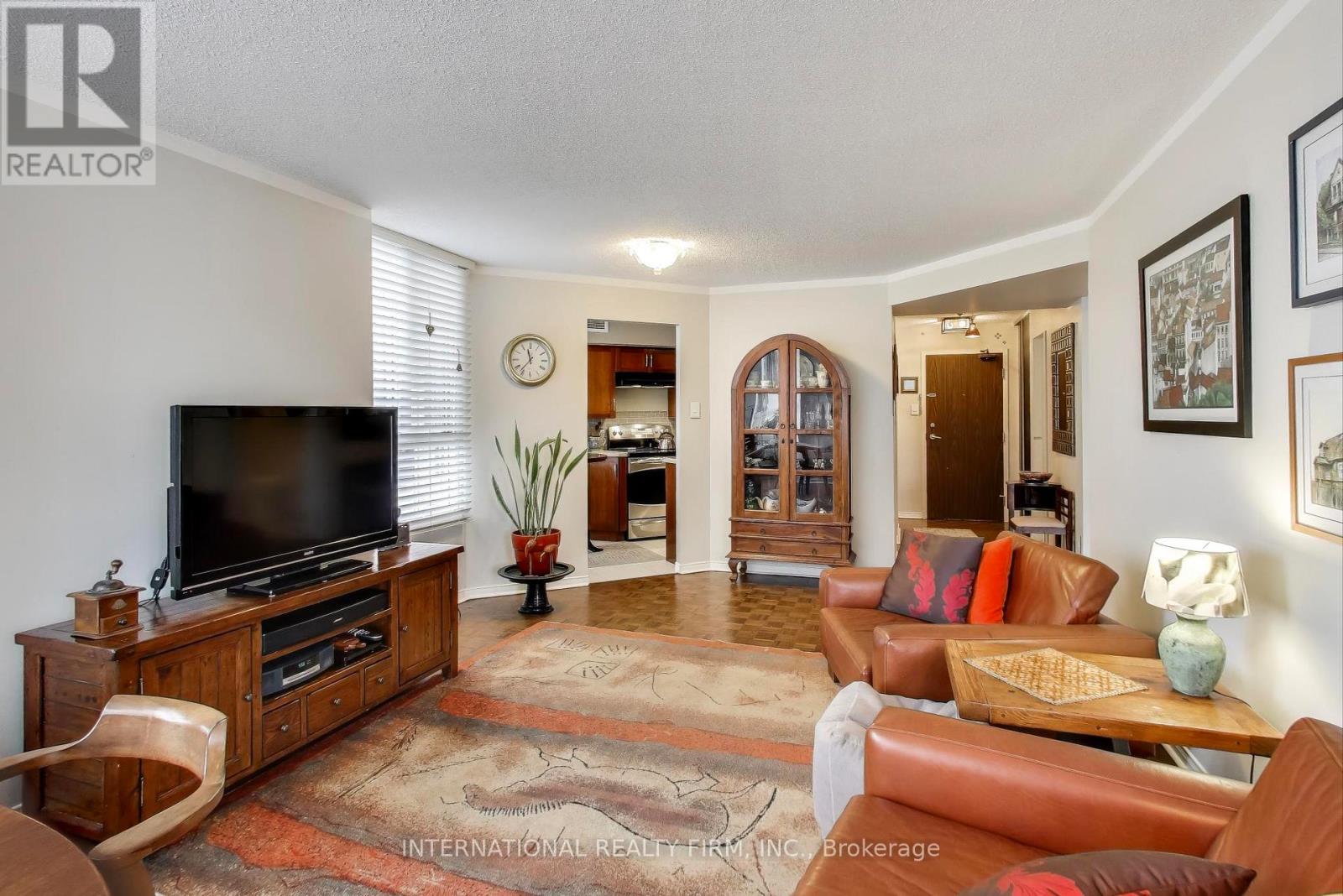 316 - 1485 Lakeshore Road E, Mississauga, Ontario  L5E 3G2 - Photo 7 - W12553964