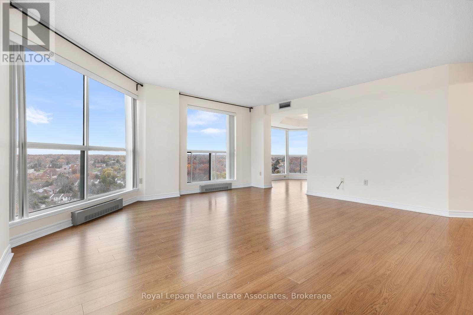 1604 - 2155 Burnhamthorpe Road W, Mississauga, Ontario  L5L 5P4 - Photo 5 - W12554176