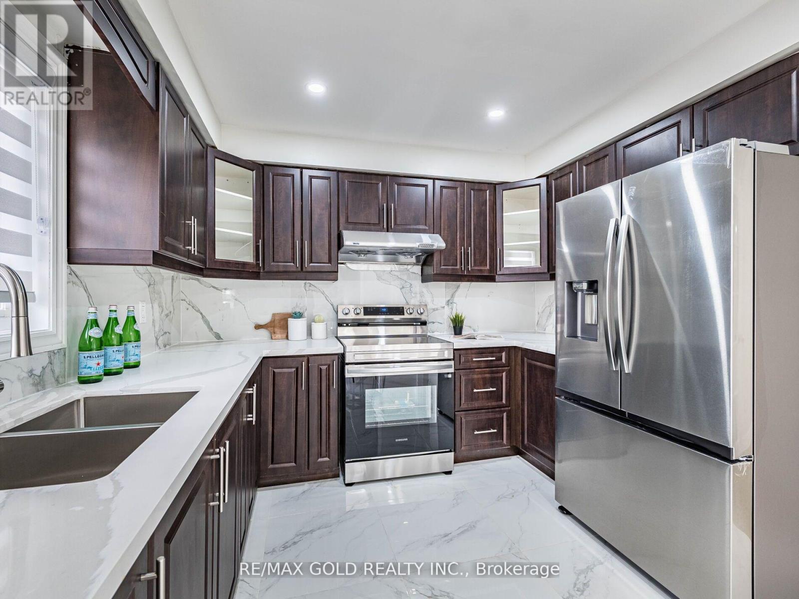 Upper - 3 Hawkway Court, Brampton, Ontario  L6Y 4K7 - Photo 40 - W12554382