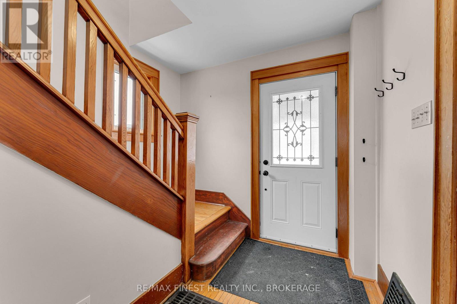 55 Lansdowne Street, Kingston, Ontario  K7K 4E4 - Photo 3 - X12738492