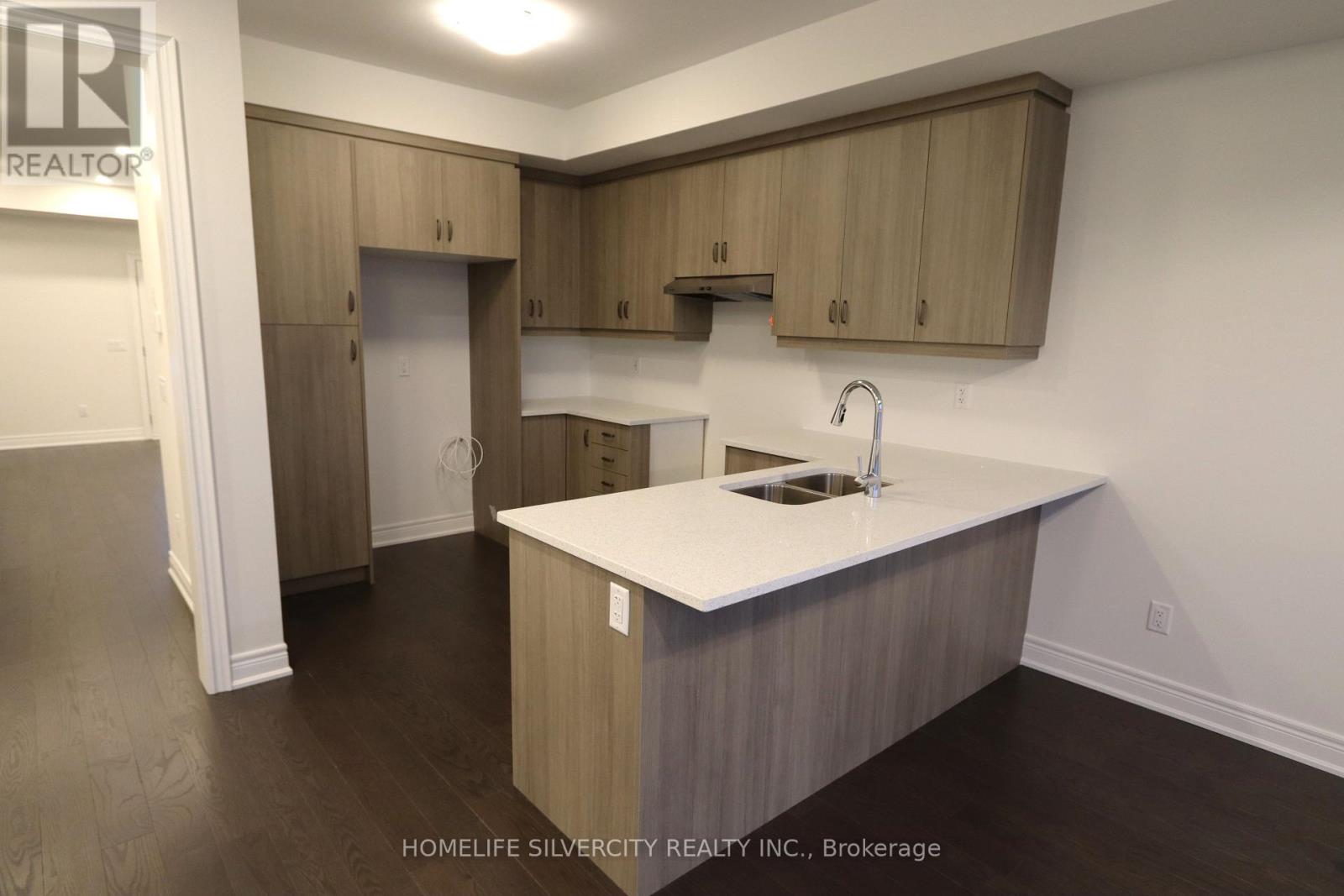 140 Falby Road, Brampton, Ontario  L6P 4P7 - Photo 7 - W12675870