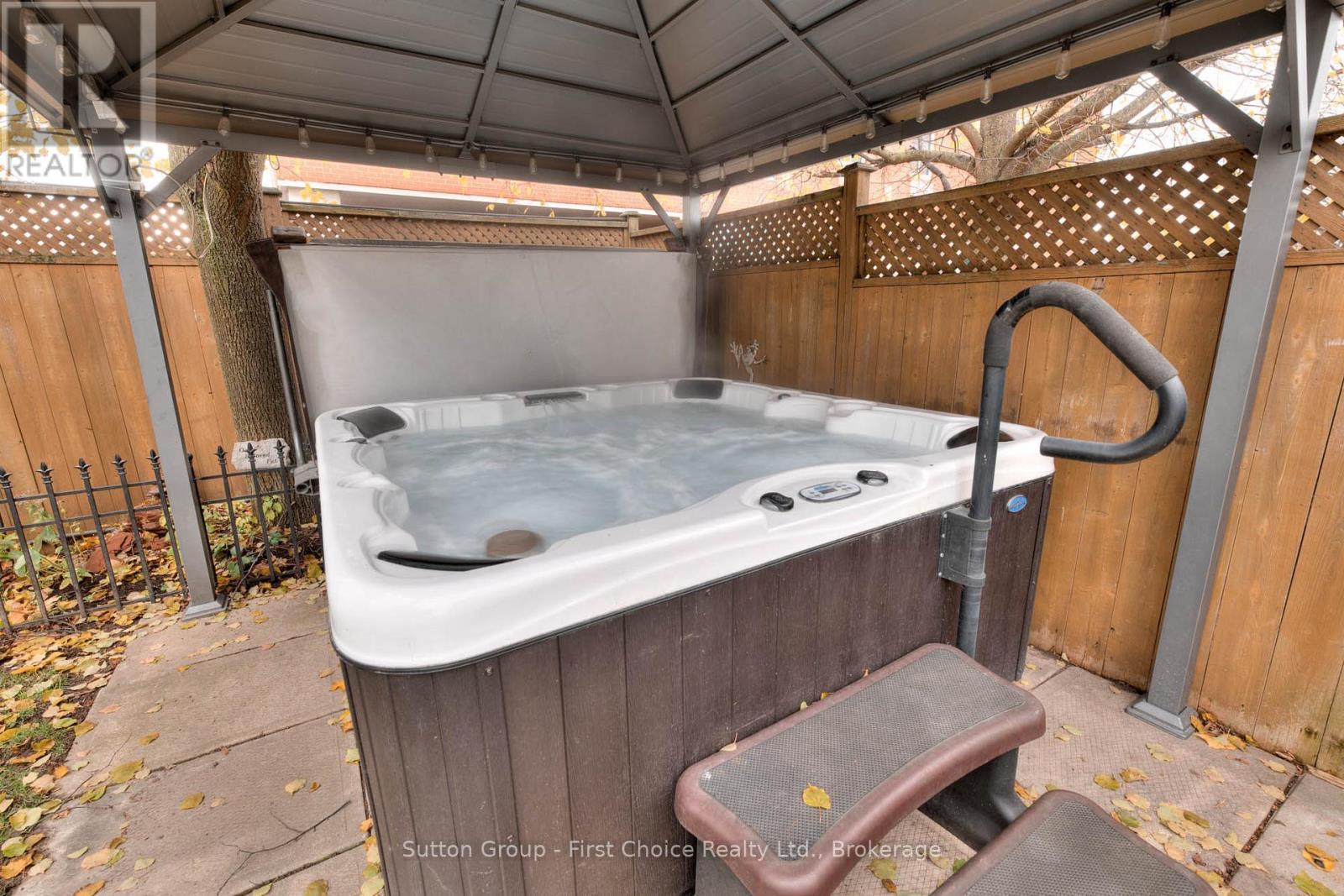 182 Romeo Street S, Stratford, Ontario  N5A 4S9 - Photo 35 - X12738536