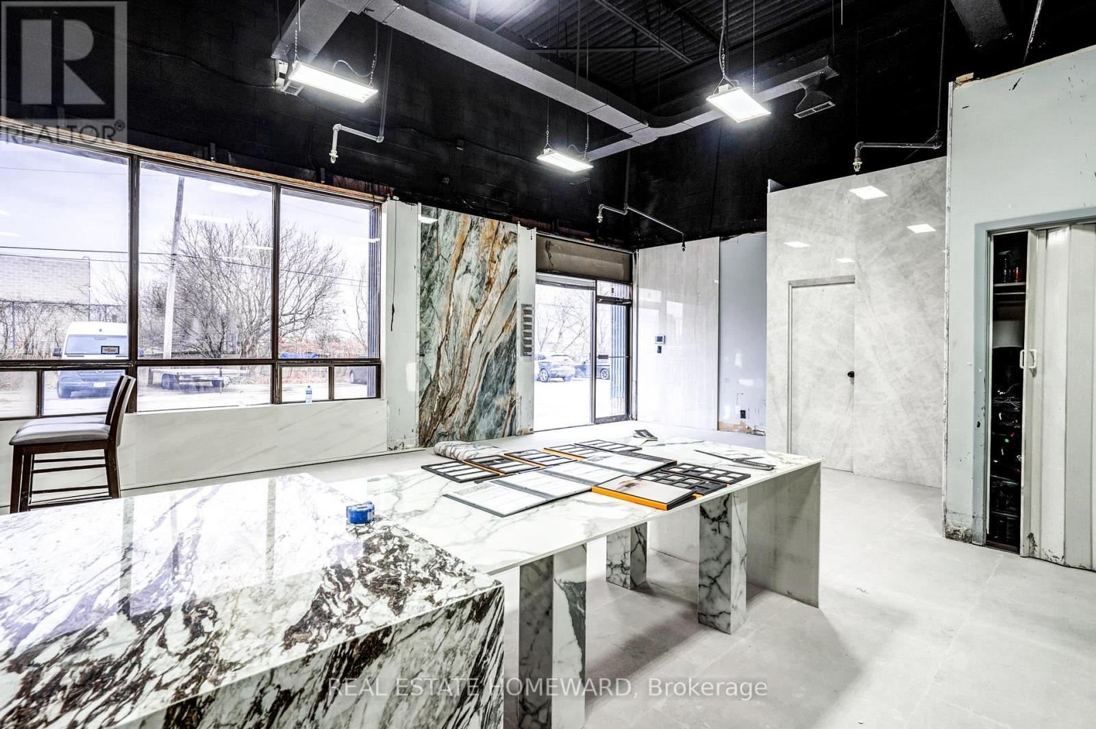 Unit 3 - 170 Bovaird Drive W, Brampton, Ontario  L7A 0H3 - Photo 11 - W12733152