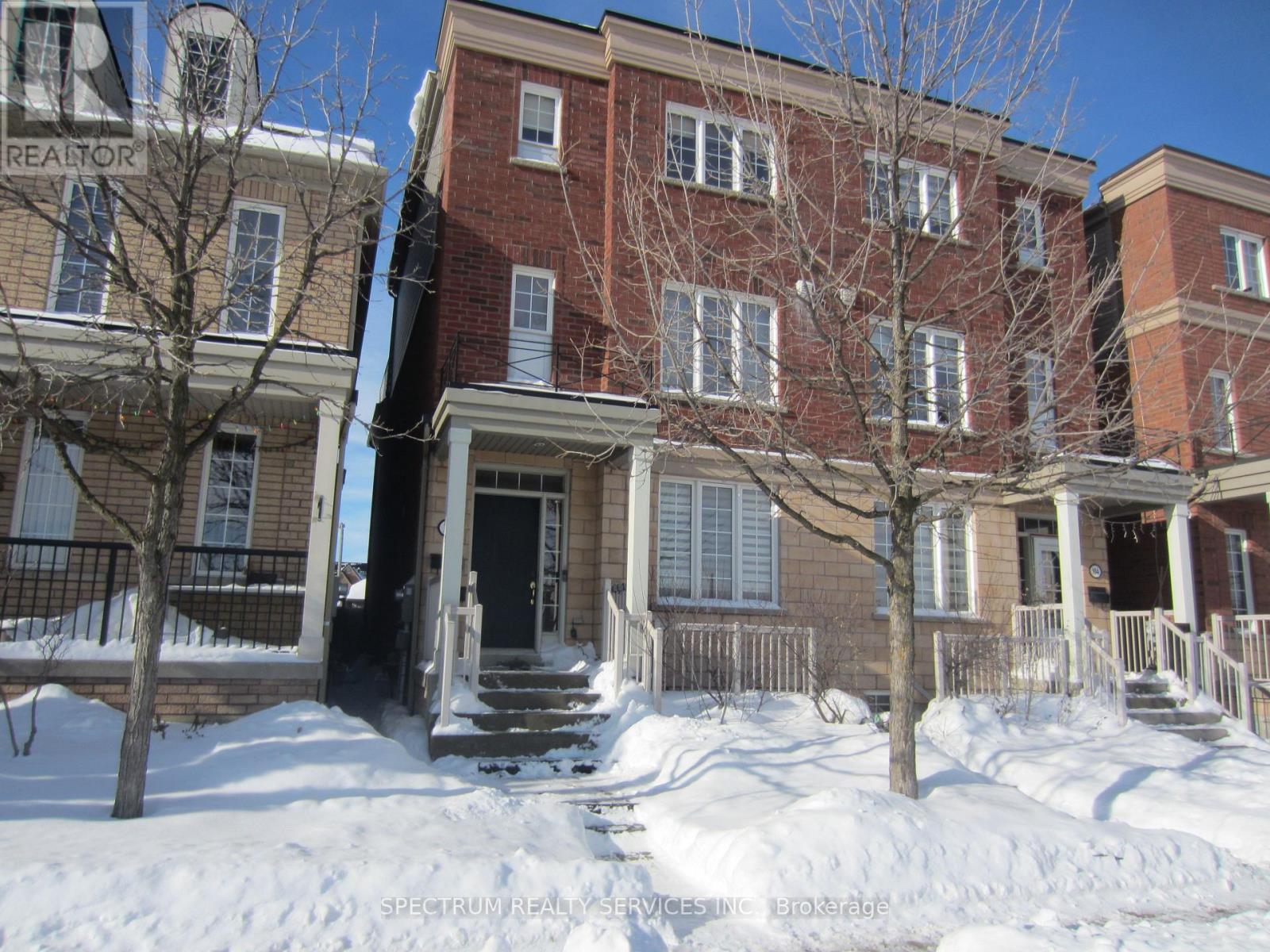 2nd Floor - 102 Evelyn Wiggins Drive, Toronto, Ontario  M3J 0E4 - Photo 2 - W12735312