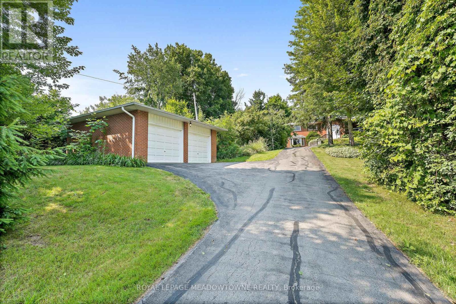 12506 Eighth Line, Halton Hills, Ontario  L7G 4S4 - Photo 3 - W12738124