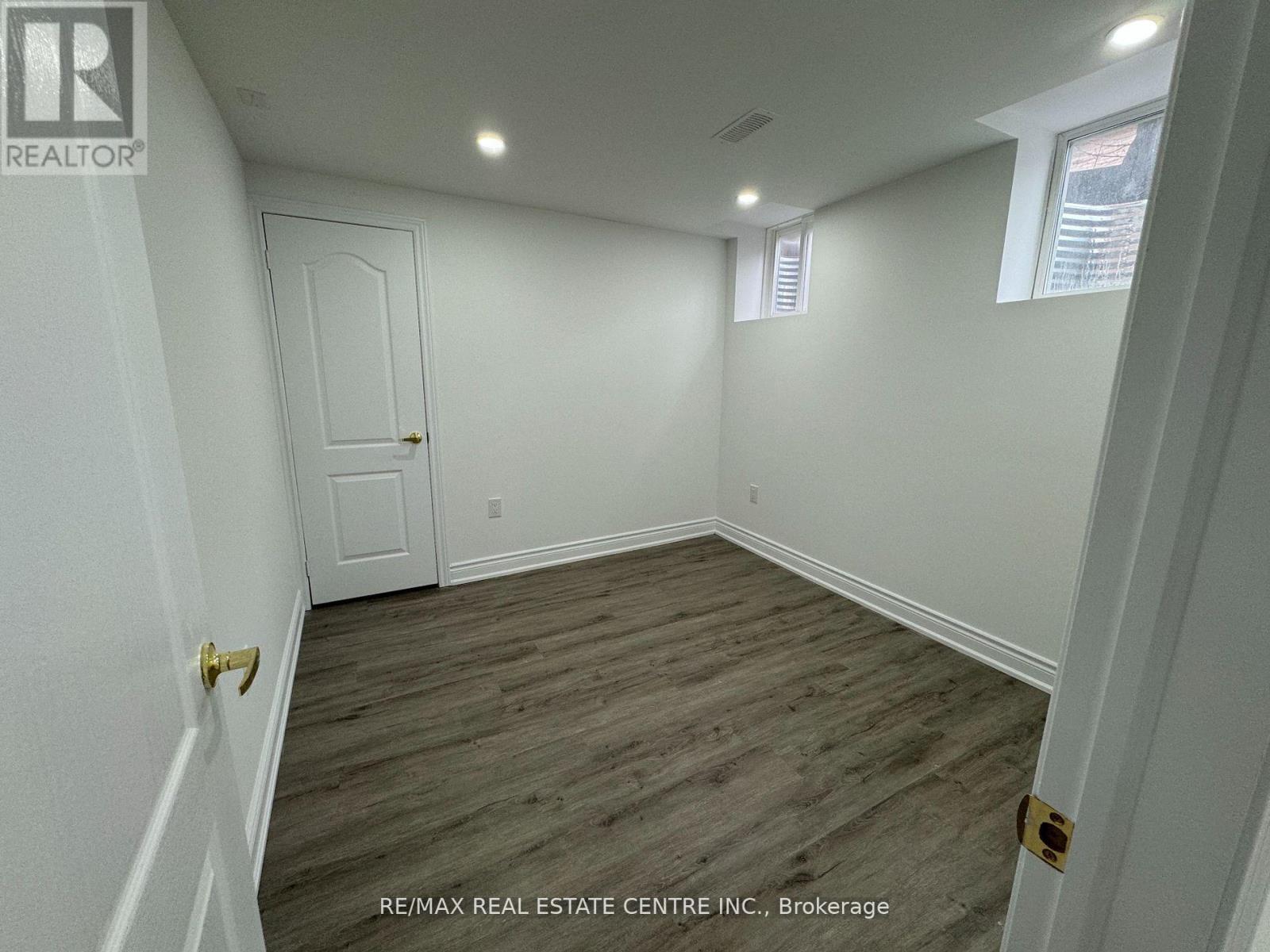 Bsmt - 5644 Kellandy Run Road, Mississauga, Ontario  L5M 7A7 - Photo 10 - W12738138