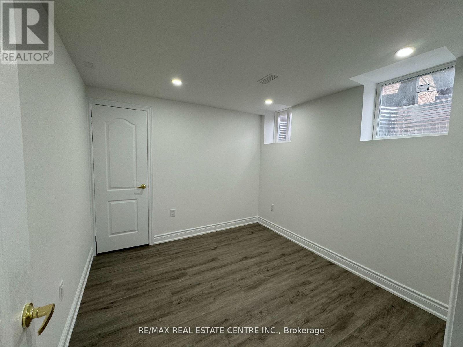 Bsmt - 5644 Kellandy Run Road, Mississauga, Ontario  L5M 7A7 - Photo 11 - W12738138