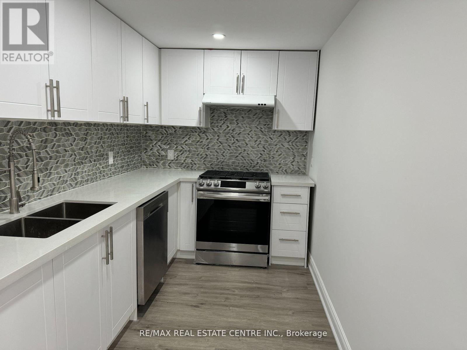 Bsmt - 5644 Kellandy Run Road, Mississauga, Ontario  L5M 7A7 - Photo 6 - W12738138