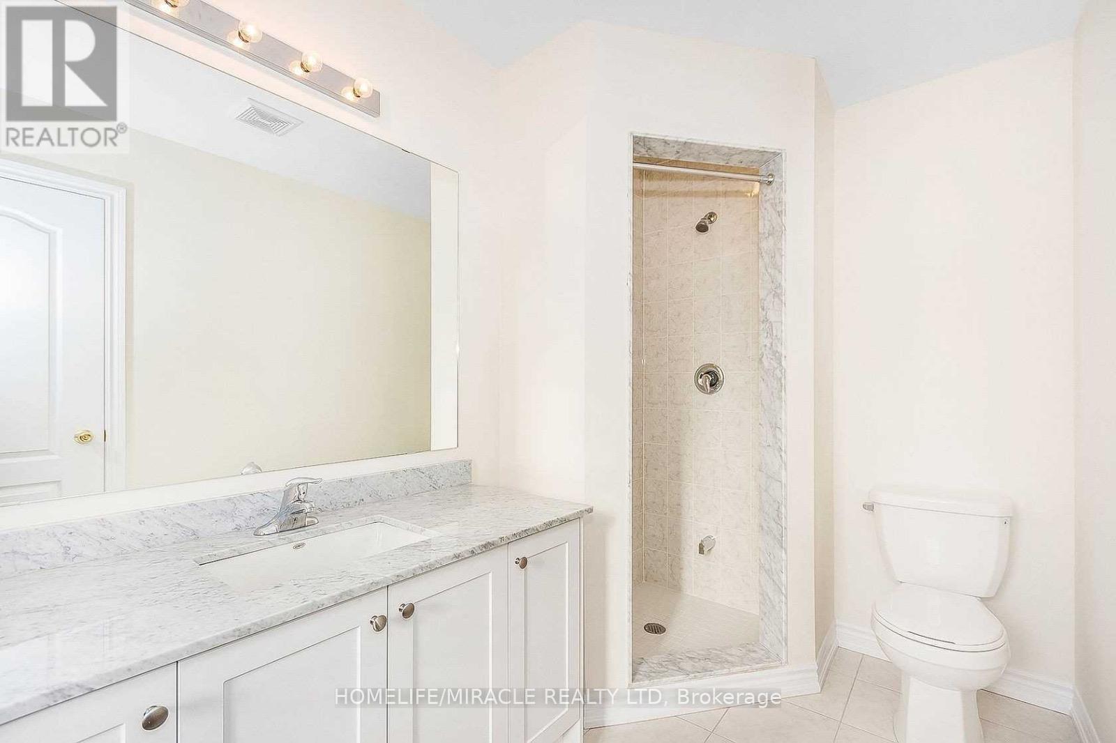 12 Sprucewood Road, Brampton, Ontario  L6Z 0B4 - Photo 11 - W12738142