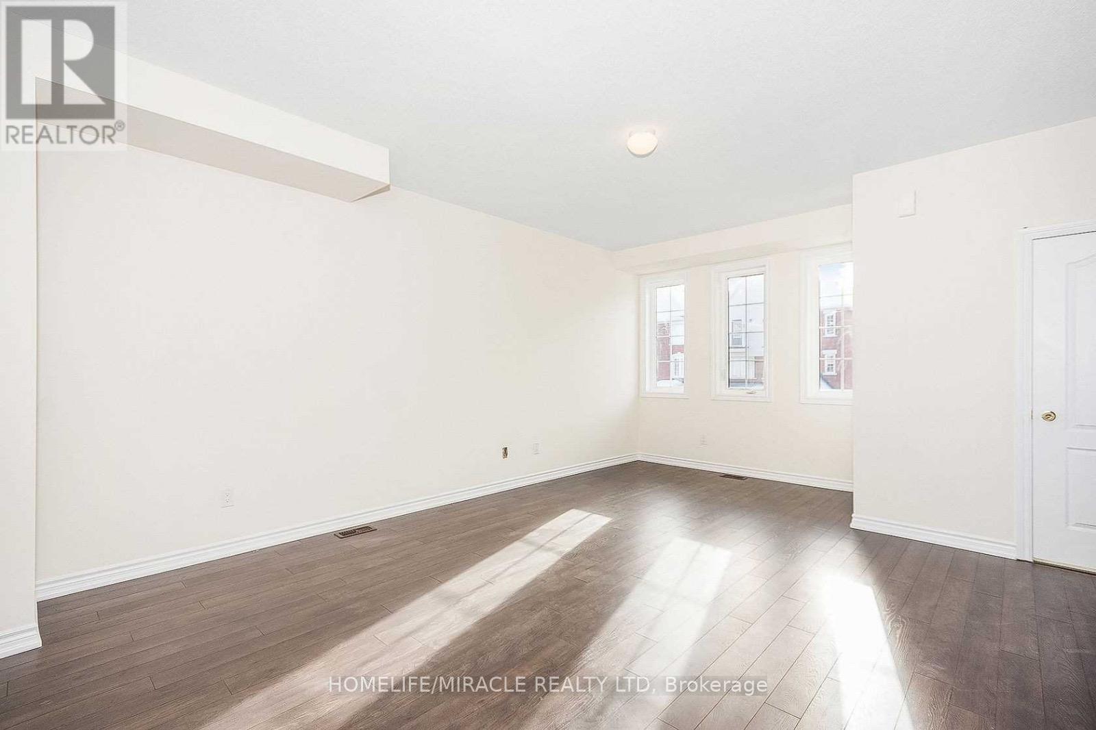 12 Sprucewood Road, Brampton, Ontario  L6Z 0B4 - Photo 9 - W12738142