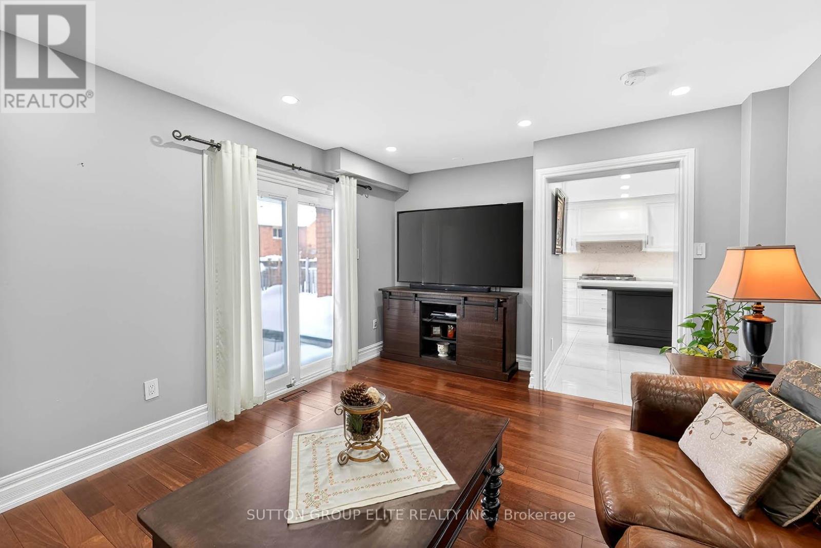 5204 Swiftcurrent Trail, Mississauga, Ontario  L5R 2H8 - Photo 15 - W12738146