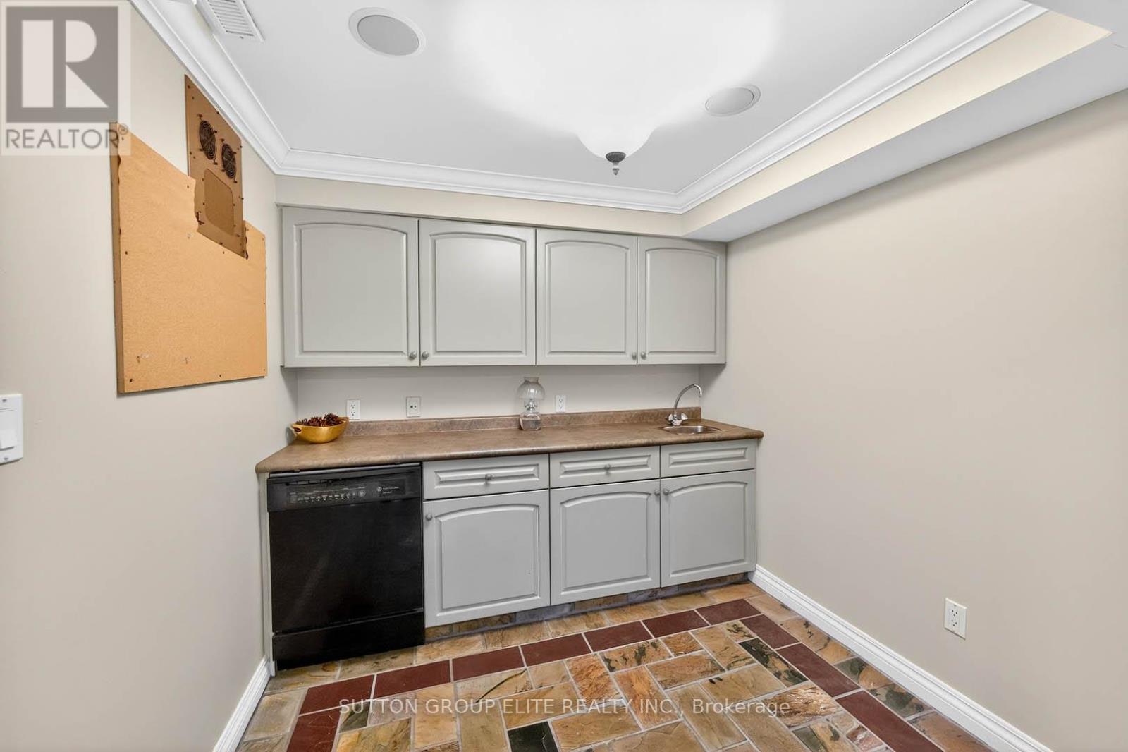 5204 Swiftcurrent Trail, Mississauga, Ontario  L5R 2H8 - Photo 35 - W12738146