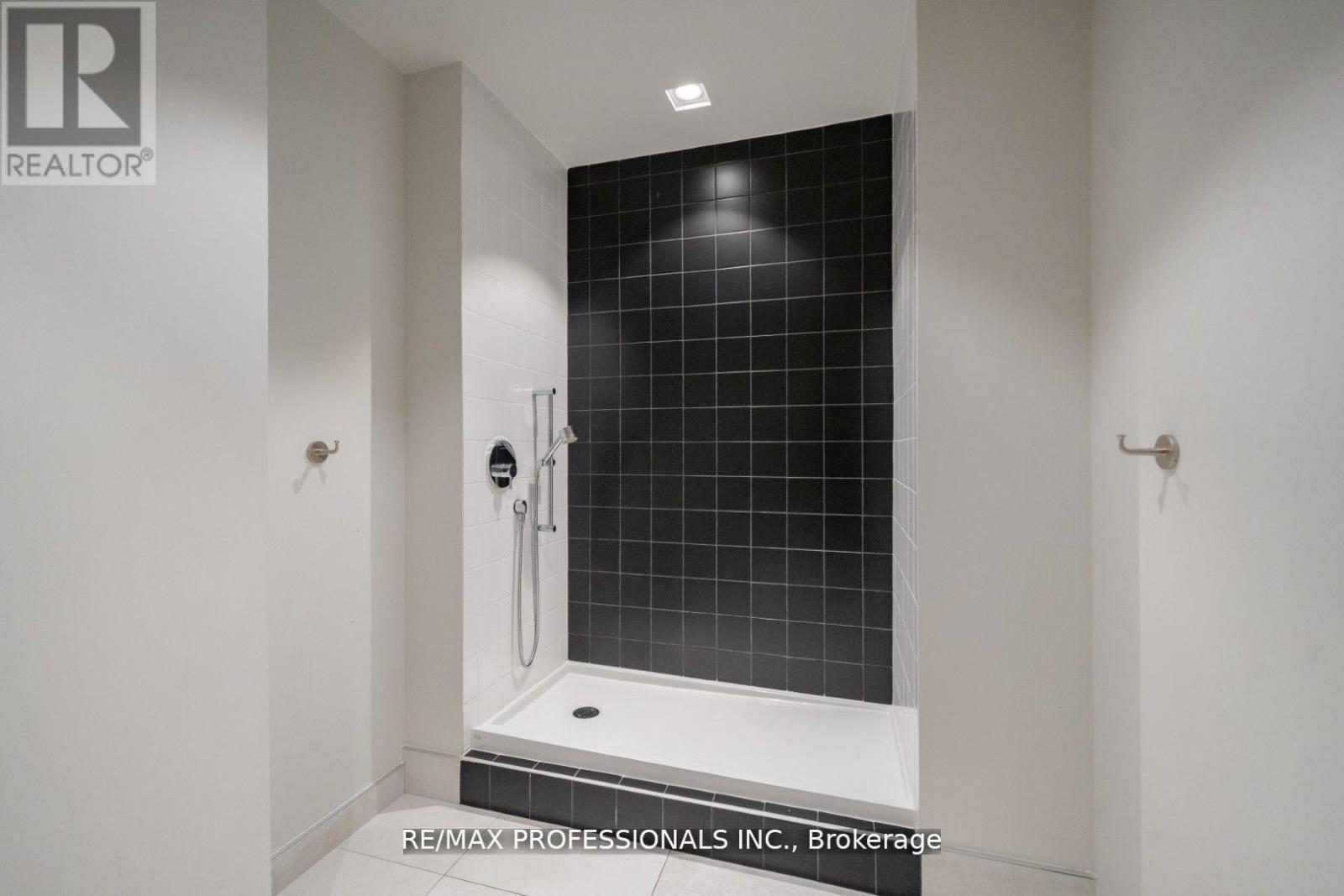 305 - 36 Zorra Street, Toronto, Ontario  M8Z 0G5 - Photo 22 - W12738152