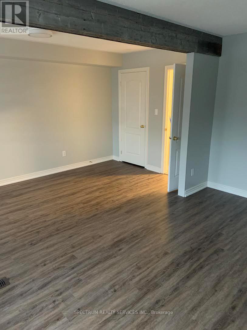 2nd Floor - 102 Evelyn Wiggins Drive, Toronto, Ontario  M3J 0E4 - Photo 5 - W12735312