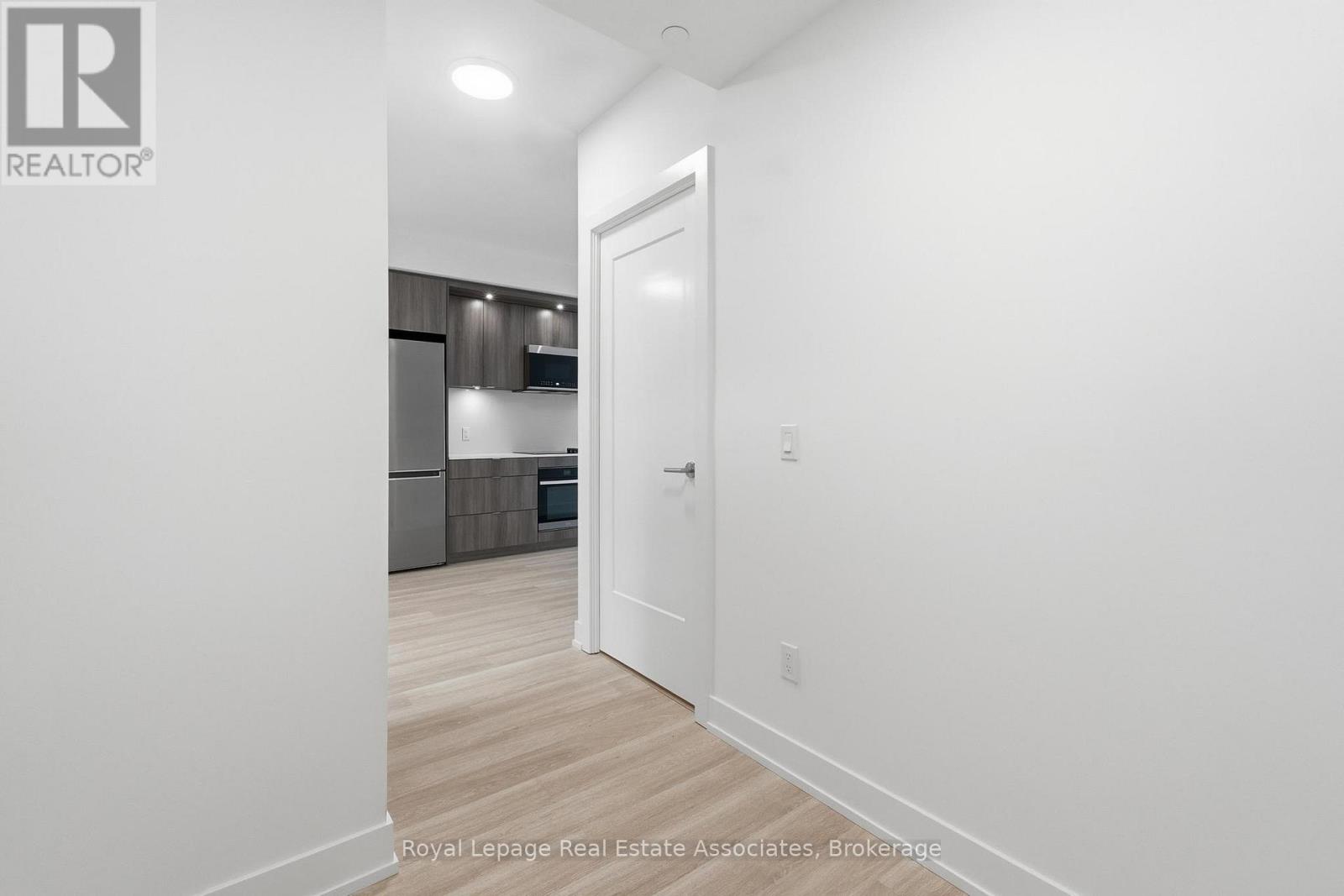 313 - 25 Cordova Avenue, Toronto, Ontario  M9A 0E5 - Photo 6 - W12735266