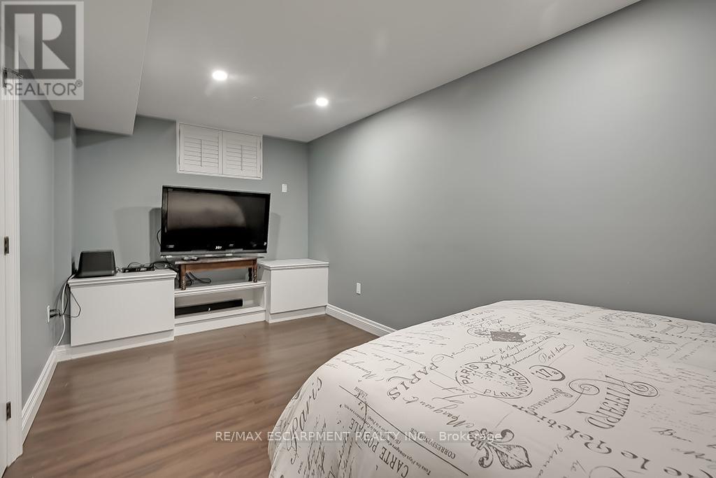 2428 Lakeshore Road, Burlington, Ontario  L7R 1C1 - Photo 41 - W12738160