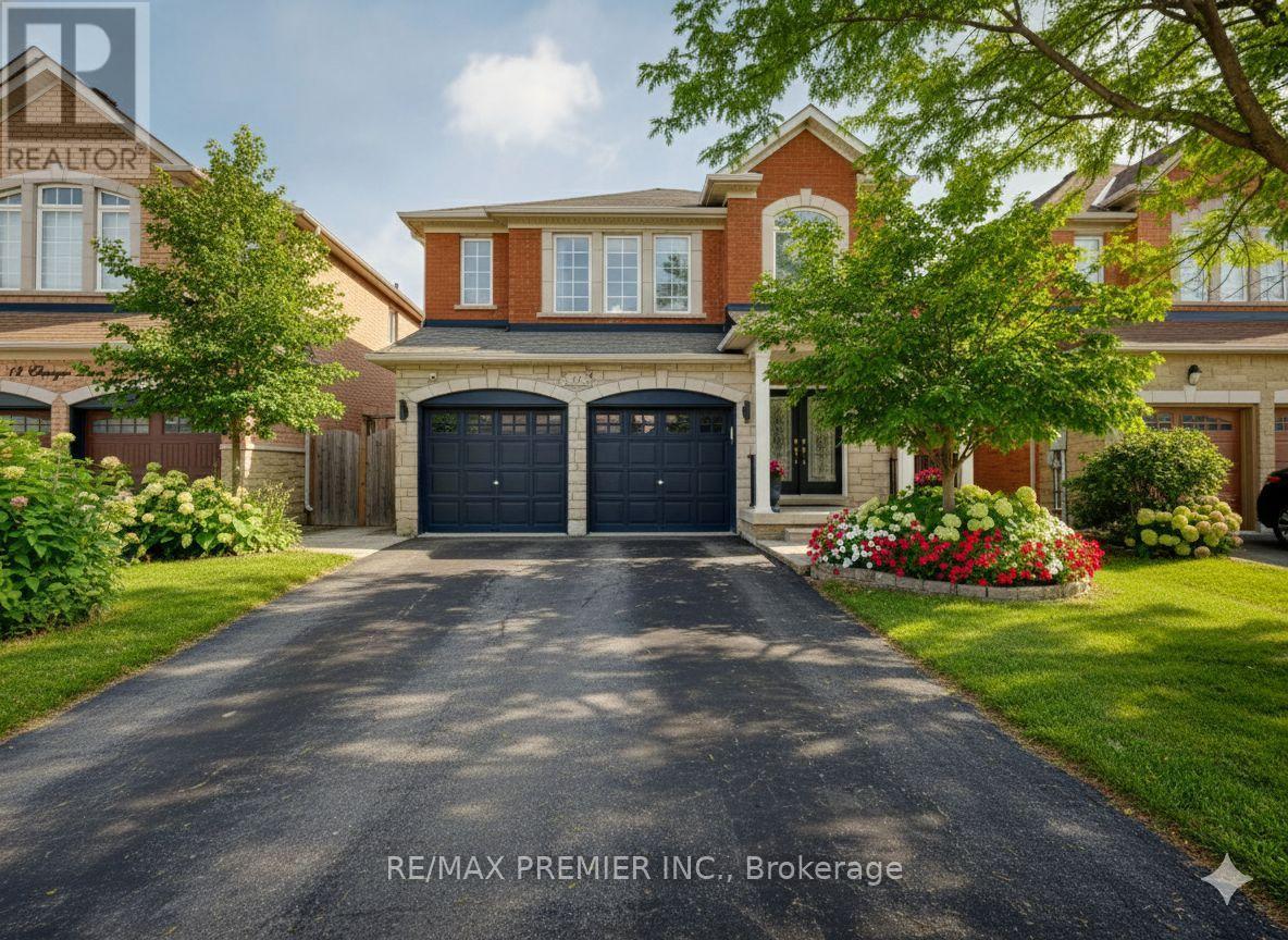 11 CHARGER LANE, Brampton, Ontario