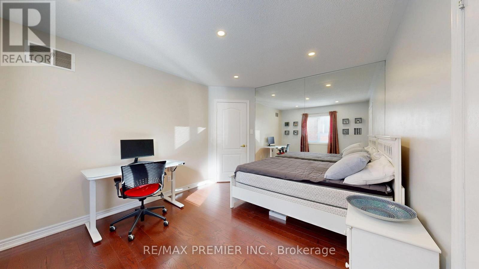 11 Charger Lane, Brampton, Ontario  L7A 3B2 - Photo 34 - W12738192