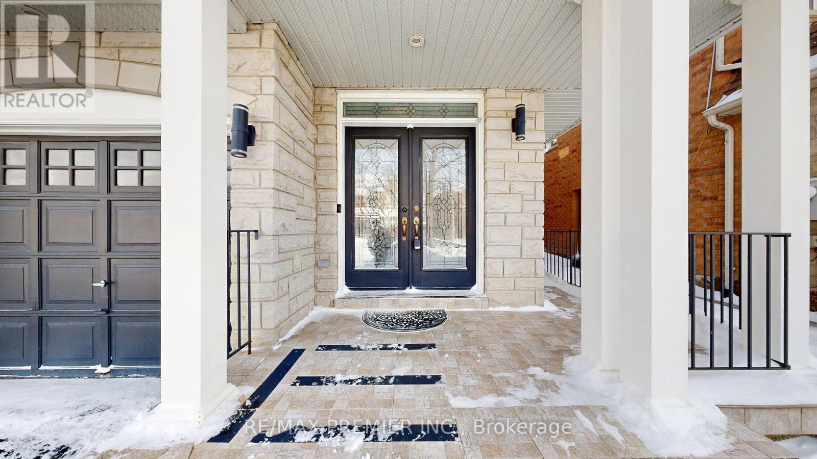 11 Charger Lane, Brampton, Ontario  L7A 3B2 - Photo 7 - W12738192