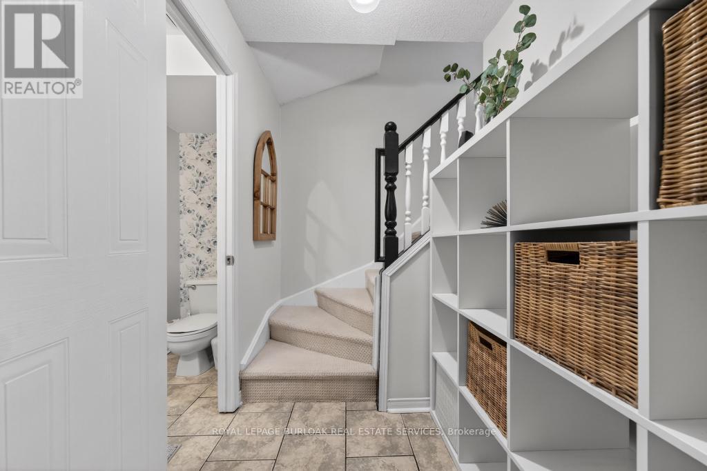 702 - 895 Maple Avenue, Burlington, Ontario  L7S 2H7 - Photo 6 - W12738194