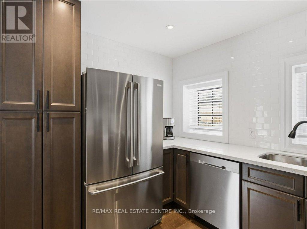 410 Oak Street, Milton, Ontario  L9T 1J1 - Photo 12 - W12738224