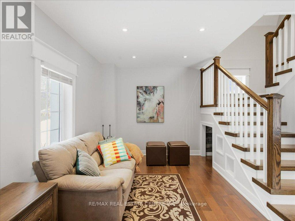 410 Oak Street, Milton, Ontario  L9T 1J1 - Photo 4 - W12738224