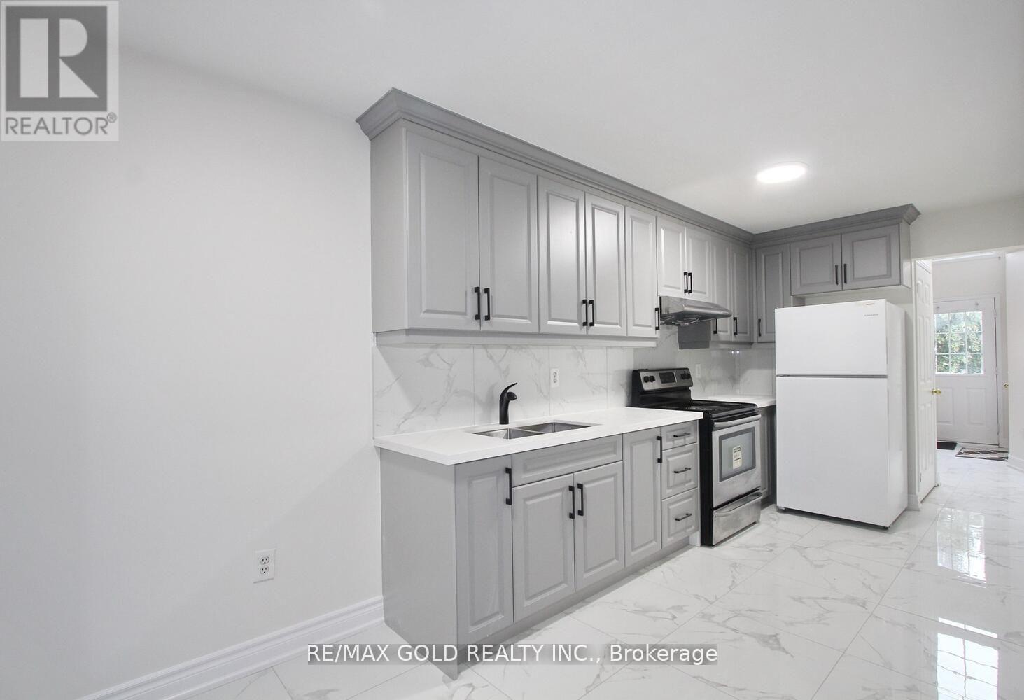 96 Lauraglen Crescent, Brampton, Ontario  L6Y 5A6 - Photo 14 - W12738244