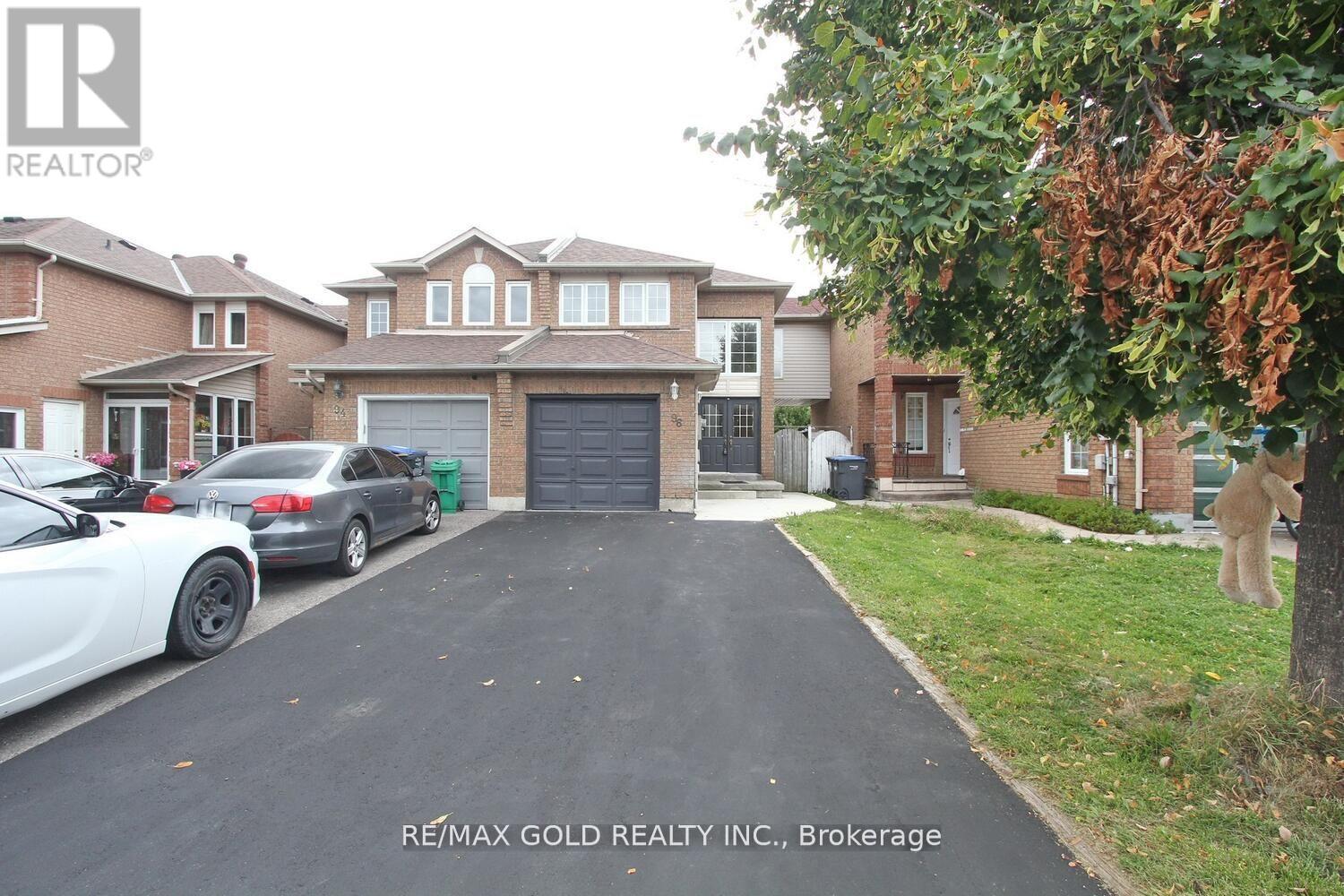 96 Lauraglen Crescent, Brampton, Ontario  L6Y 5A6 - Photo 2 - W12738244