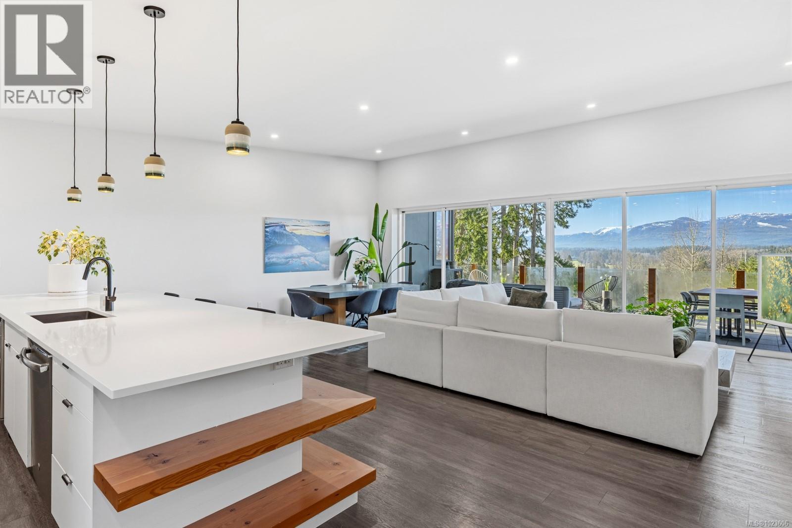 4721 Island Hwy, Courtenay, British Columbia  V9N 5Y5 - Photo 8 - 1023606