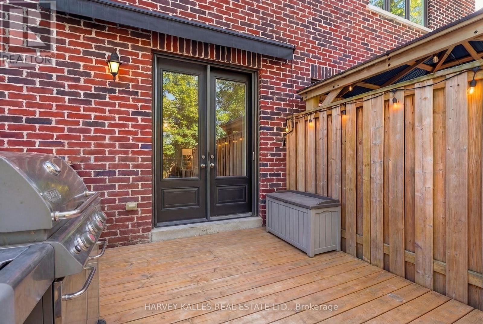 957 Eighth Street, Mississauga, Ontario  L5E 1R6 - Photo 46 - W12736306