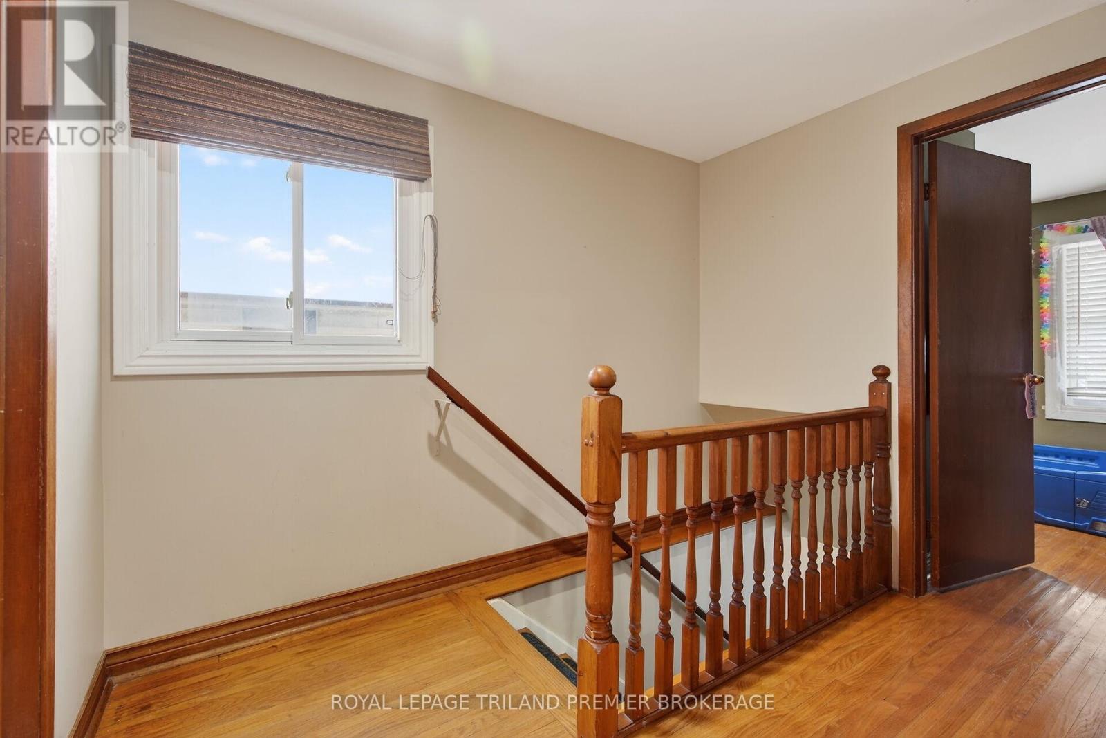 816 Dundalk Drive, London South, Ontario  N6C 3V2 - Photo 15 - X12738370