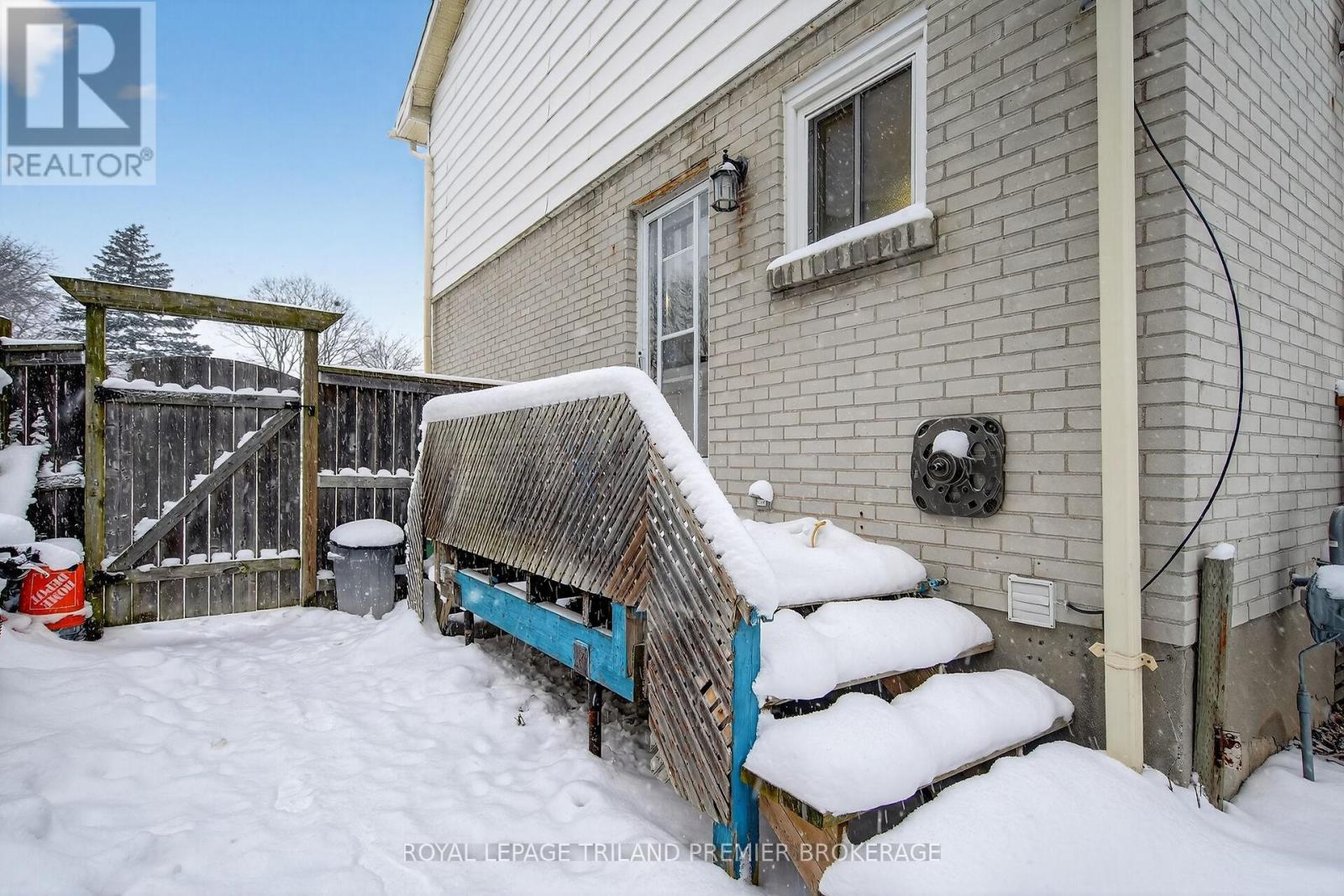 816 Dundalk Drive, London South, Ontario  N6C 3V2 - Photo 32 - X12738370