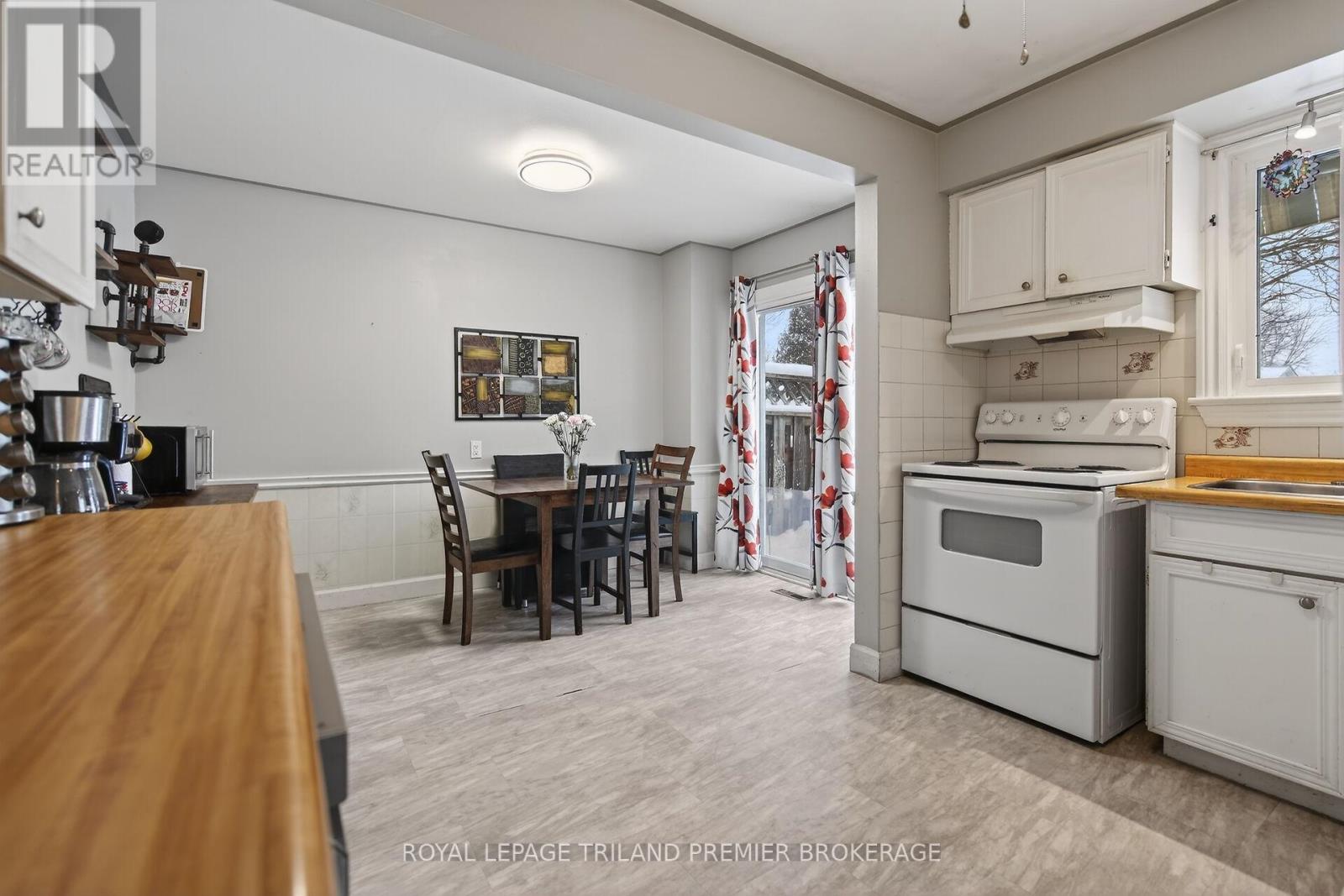 816 Dundalk Drive, London South, Ontario  N6C 3V2 - Photo 8 - X12738370