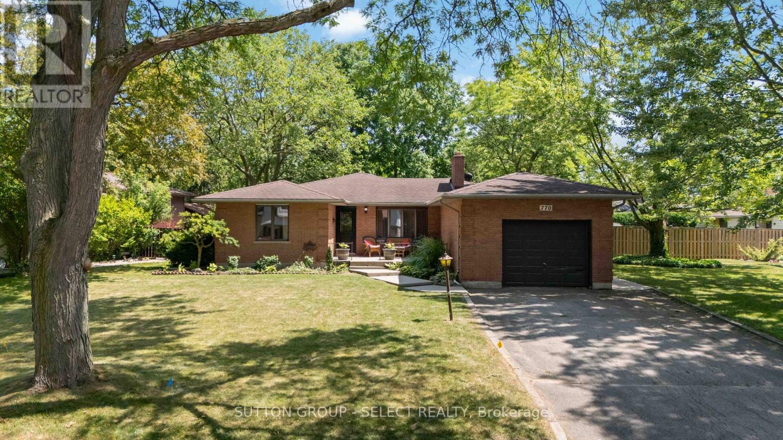 770 GALLOWAY CRESCENT, London South, Ontario