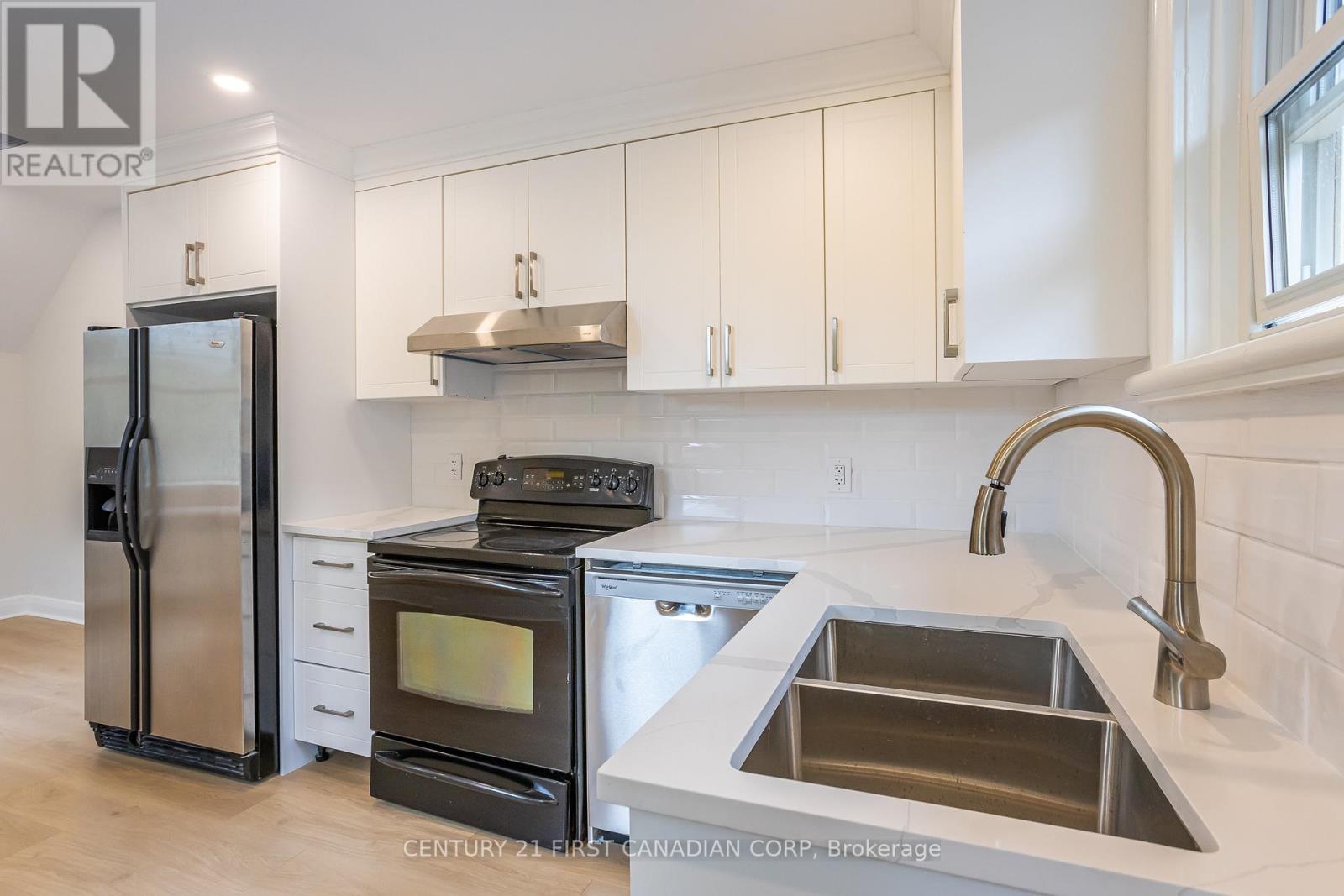 2 - 706 Waterloo Street, London East, Ontario  N6A 3V9 - Photo 14 - X12738384