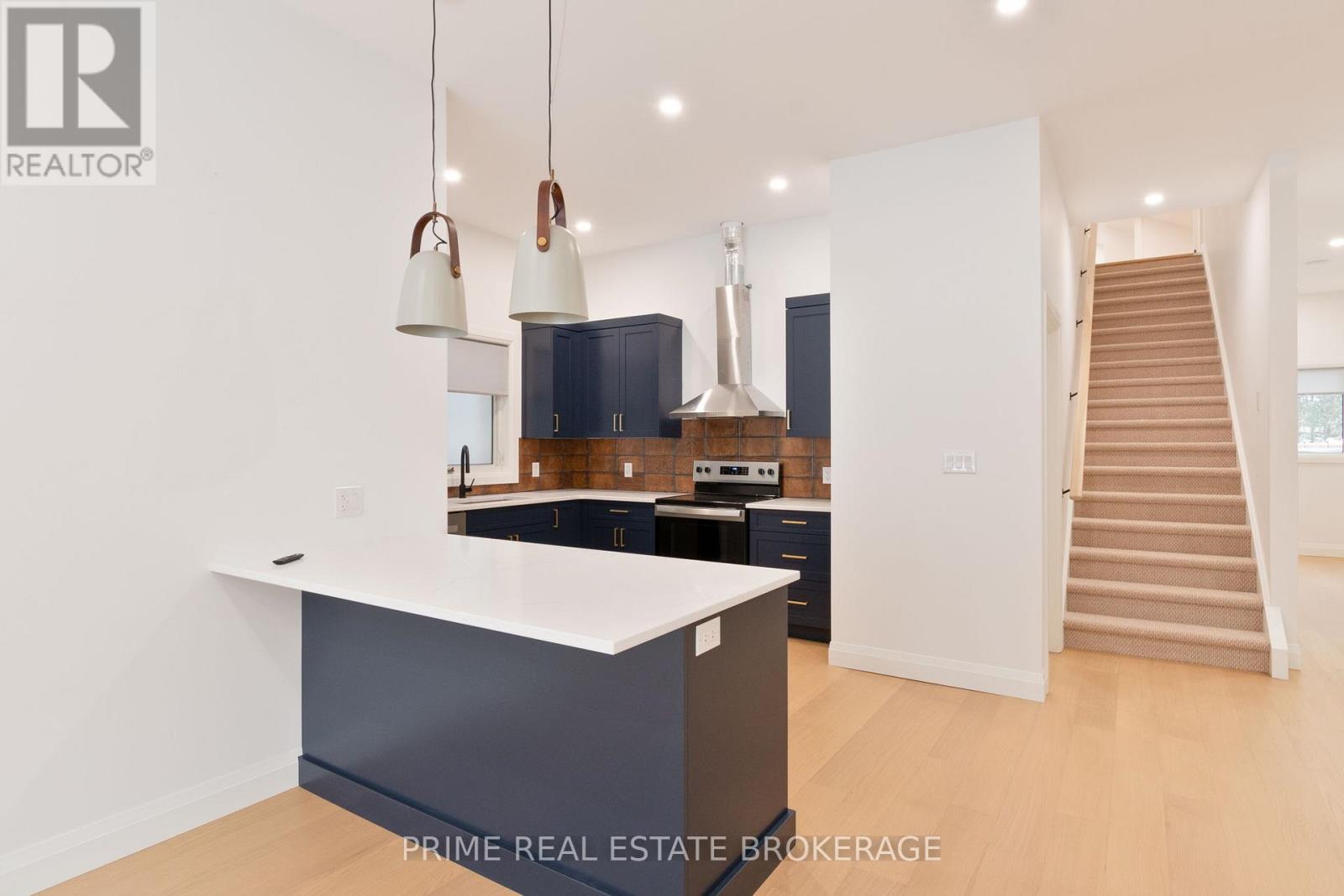 247 Victoria Street, London East, Ontario  N6A 2C3 - Photo 10 - X12738398