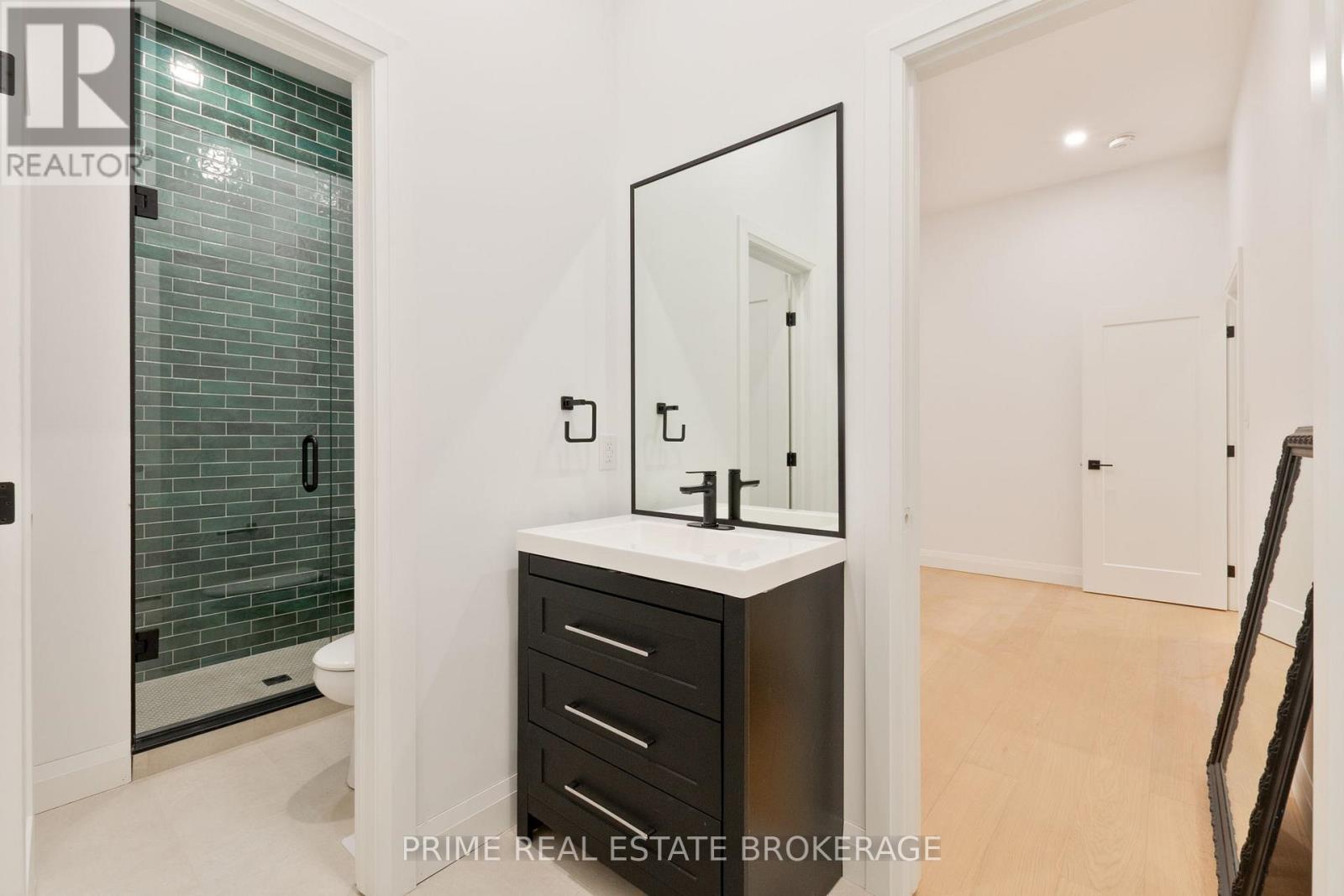 247 Victoria Street, London East, Ontario  N6A 2C3 - Photo 16 - X12738398