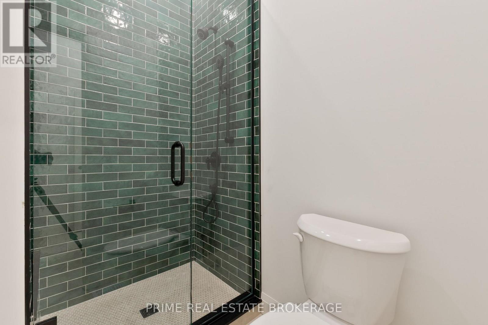 247 Victoria Street, London East, Ontario  N6A 2C3 - Photo 17 - X12738398