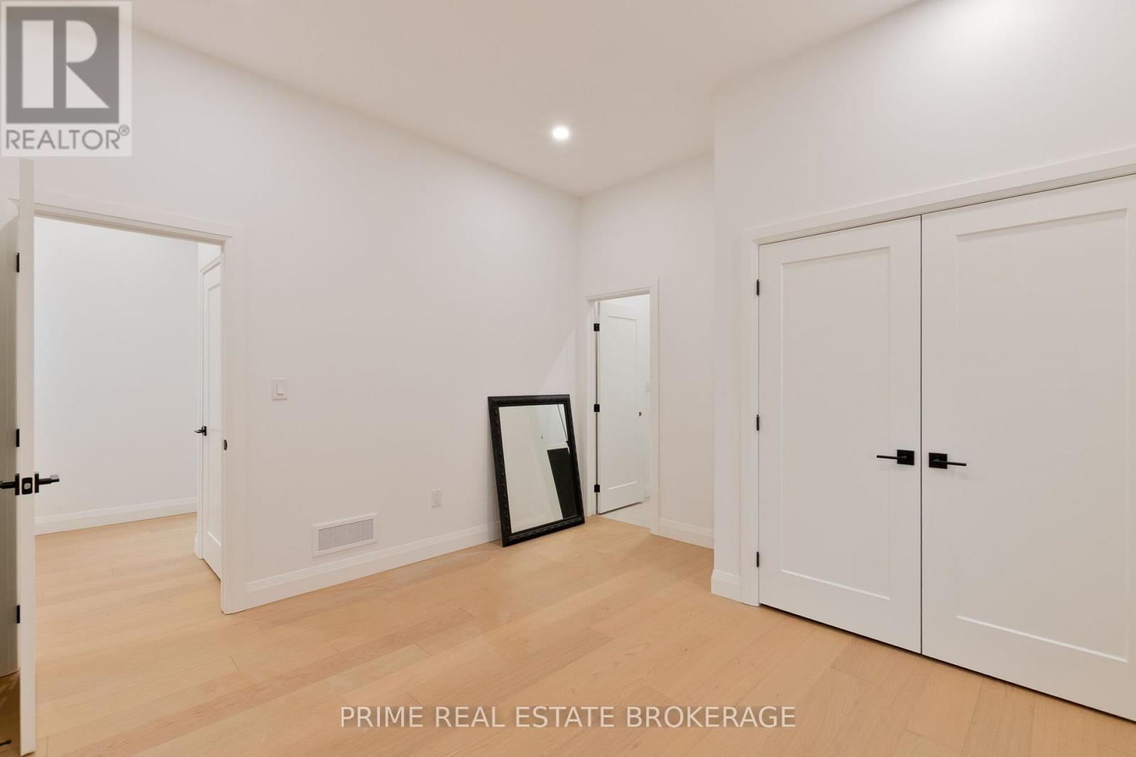 247 Victoria Street, London East, Ontario  N6A 2C3 - Photo 19 - X12738398