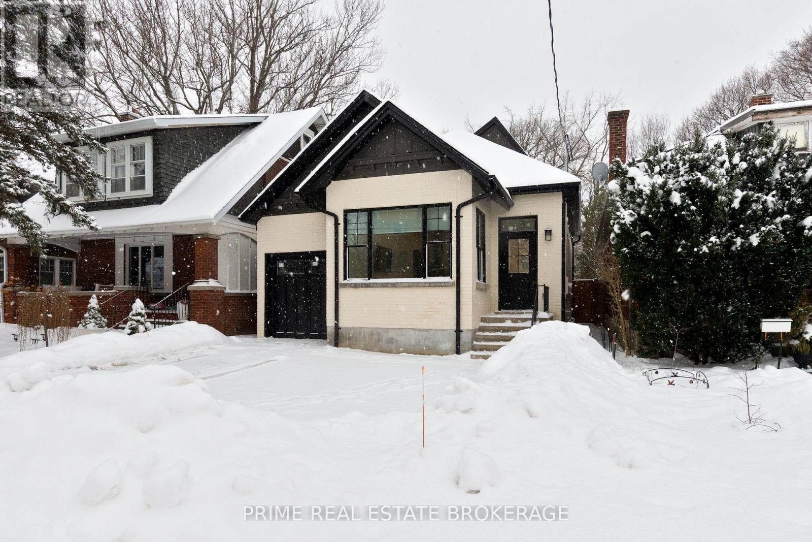 247 Victoria Street, London East, Ontario  N6A 2C3 - Photo 2 - X12738398