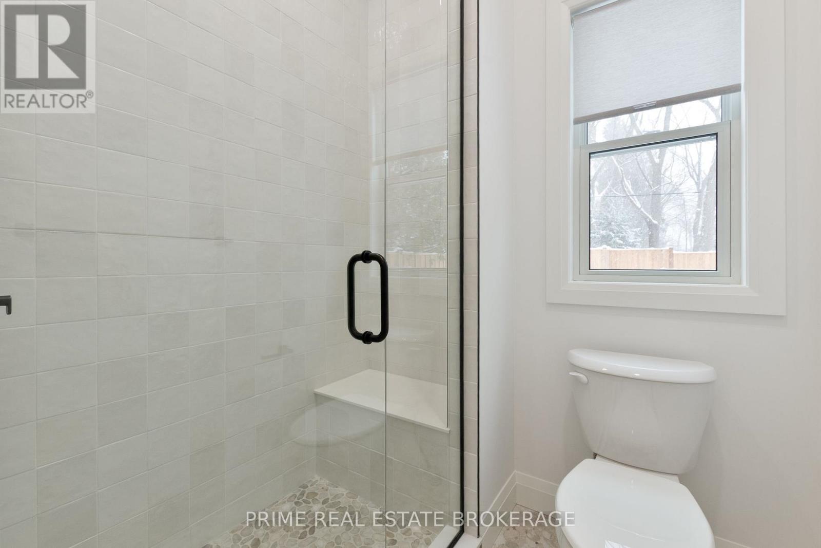 247 Victoria Street, London East, Ontario  N6A 2C3 - Photo 24 - X12738398