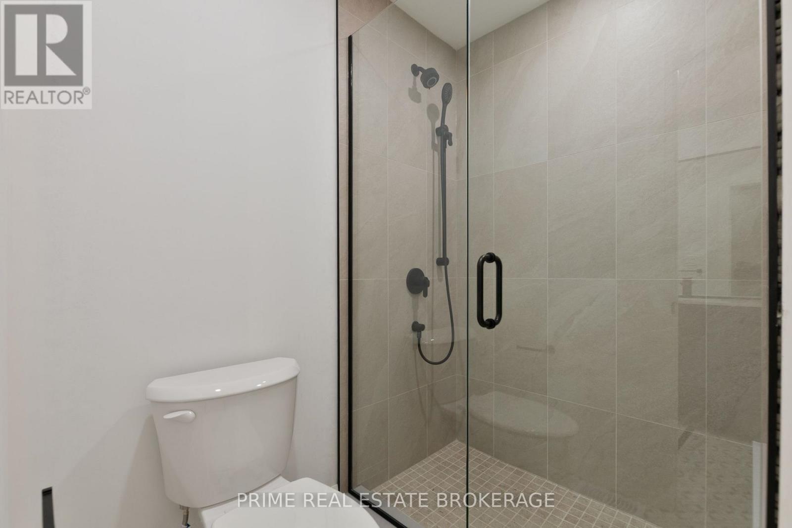 247 Victoria Street, London East, Ontario  N6A 2C3 - Photo 32 - X12738398