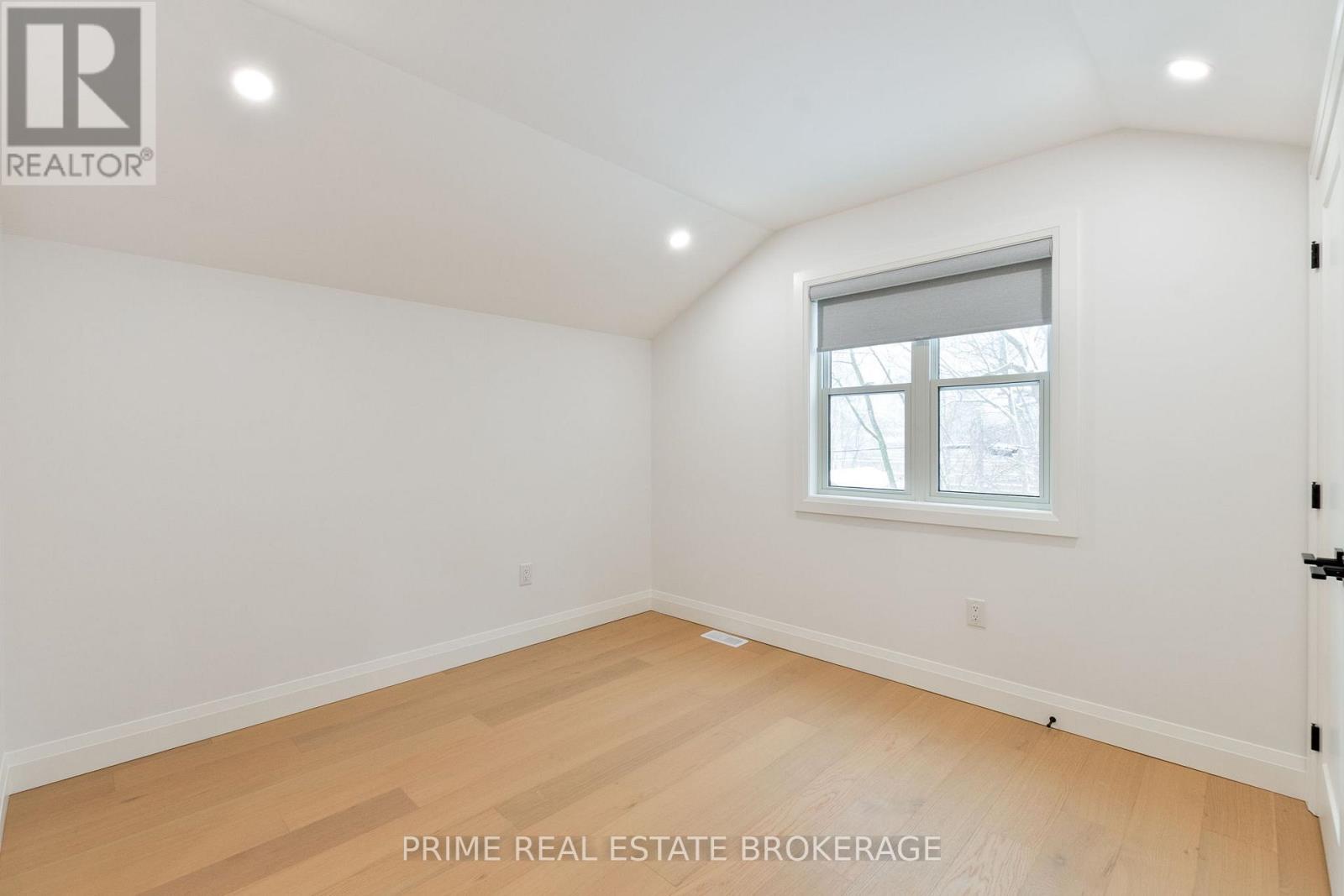 247 Victoria Street, London East, Ontario  N6A 2C3 - Photo 33 - X12738398