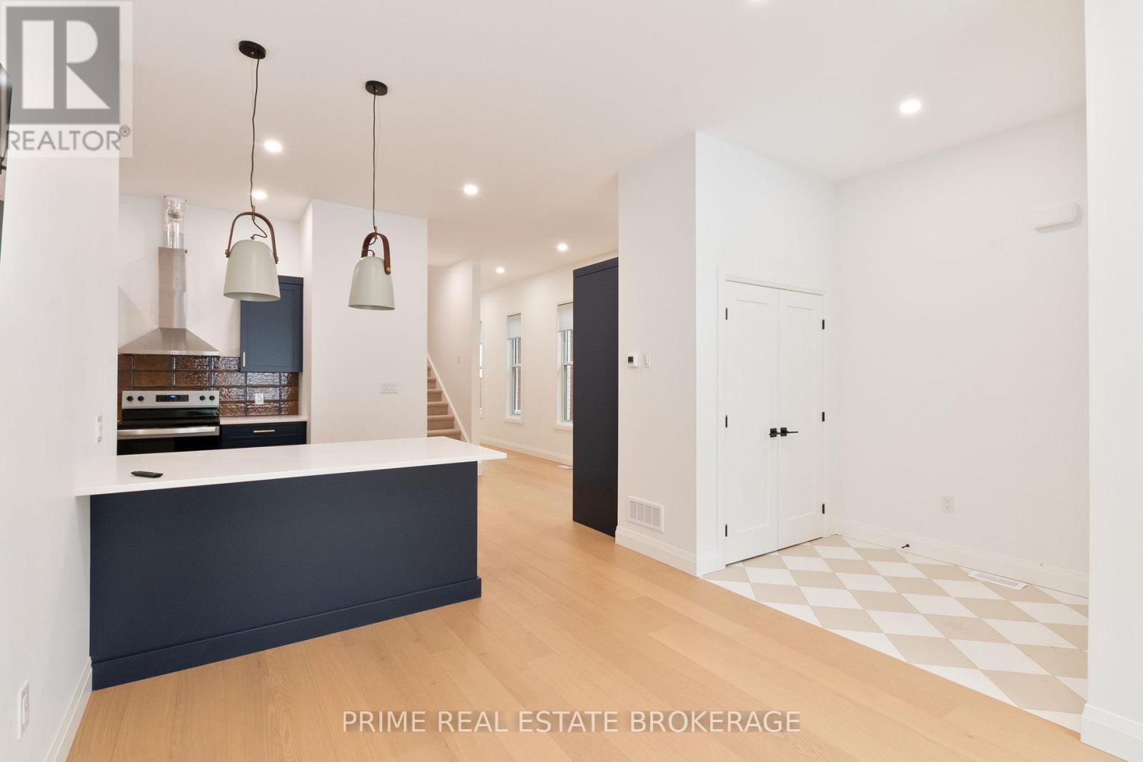 247 Victoria Street, London East, Ontario  N6A 2C3 - Photo 8 - X12738398