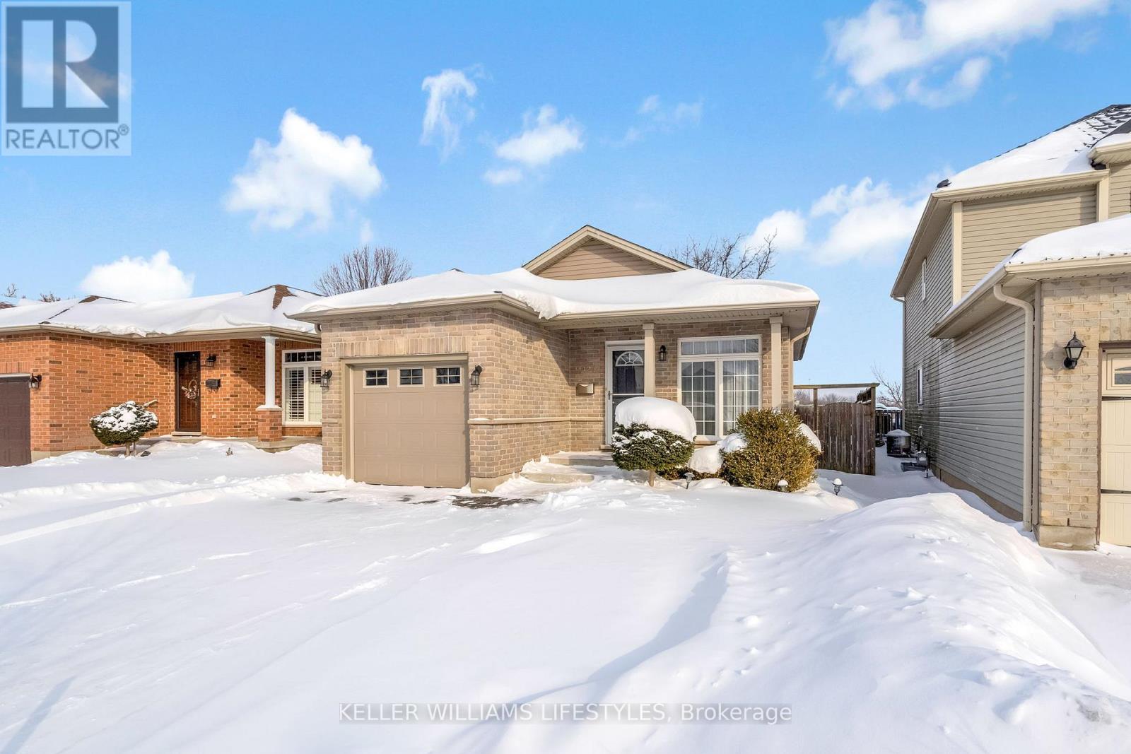 1423 South Wenige Drive, London North, Ontario  N5X 4N1 - Photo 2 - X12738422